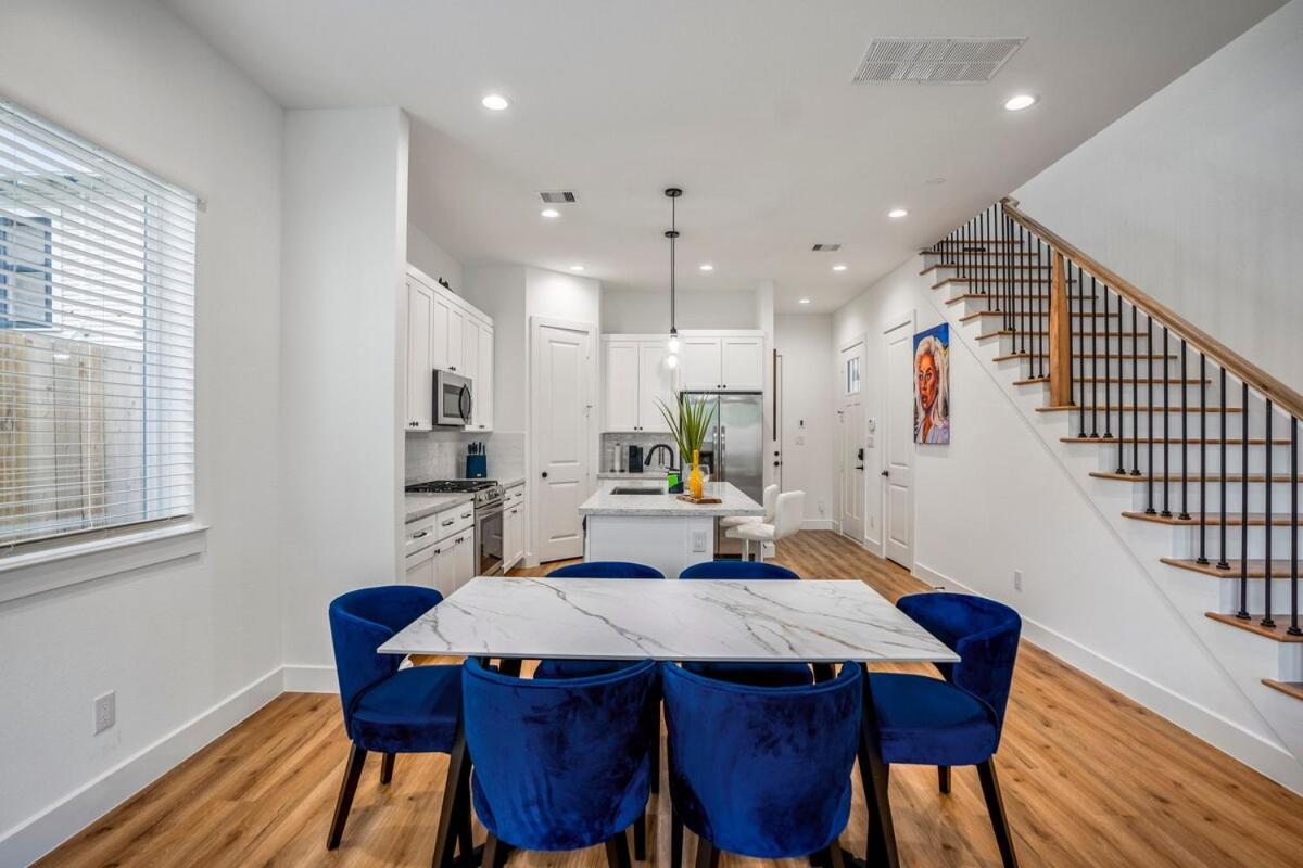 Confetti Cove, Entertainment Nightlife Pad Houston